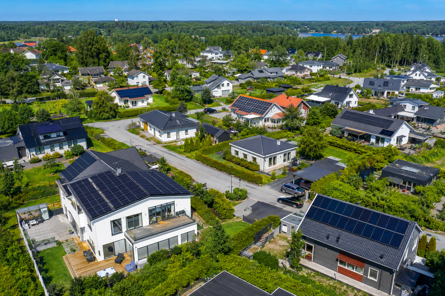 villaområde med solceller